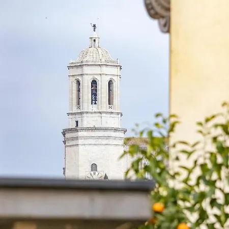 Bravissimo La Mora, Beautiful And Spacious Апартаменты