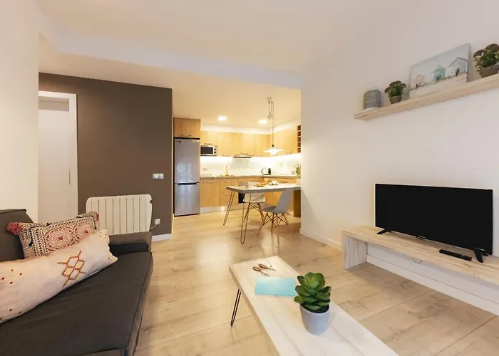 Bravissimo La Mora, Beautiful And Spacious Διαμέρισμα *